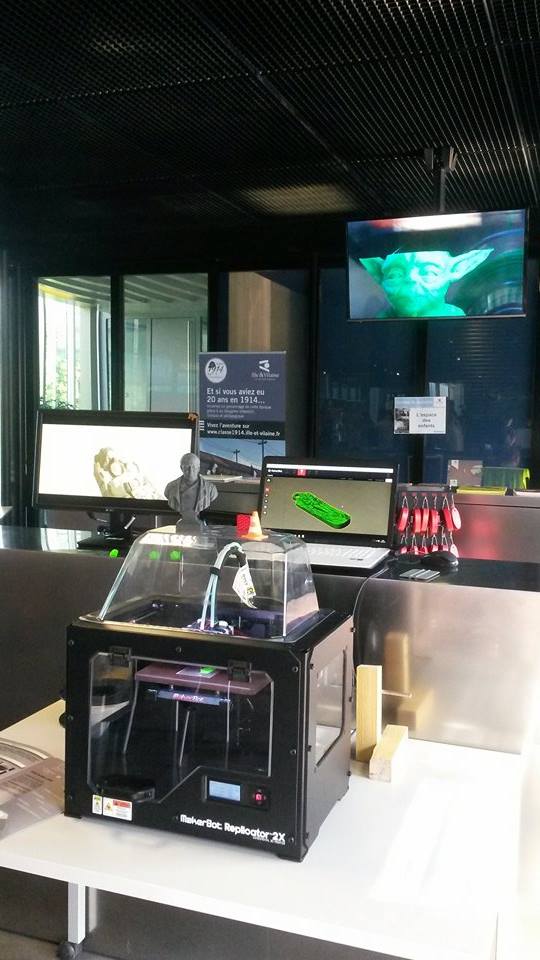 Imprimante 3D ayant servi à la réplique du Gisant Duc de Bretagne